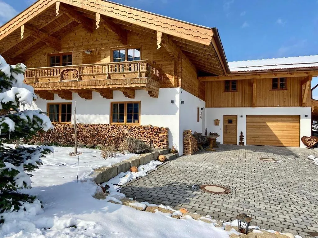 Chalet Hochgern Staudach-Egerndach Apartment