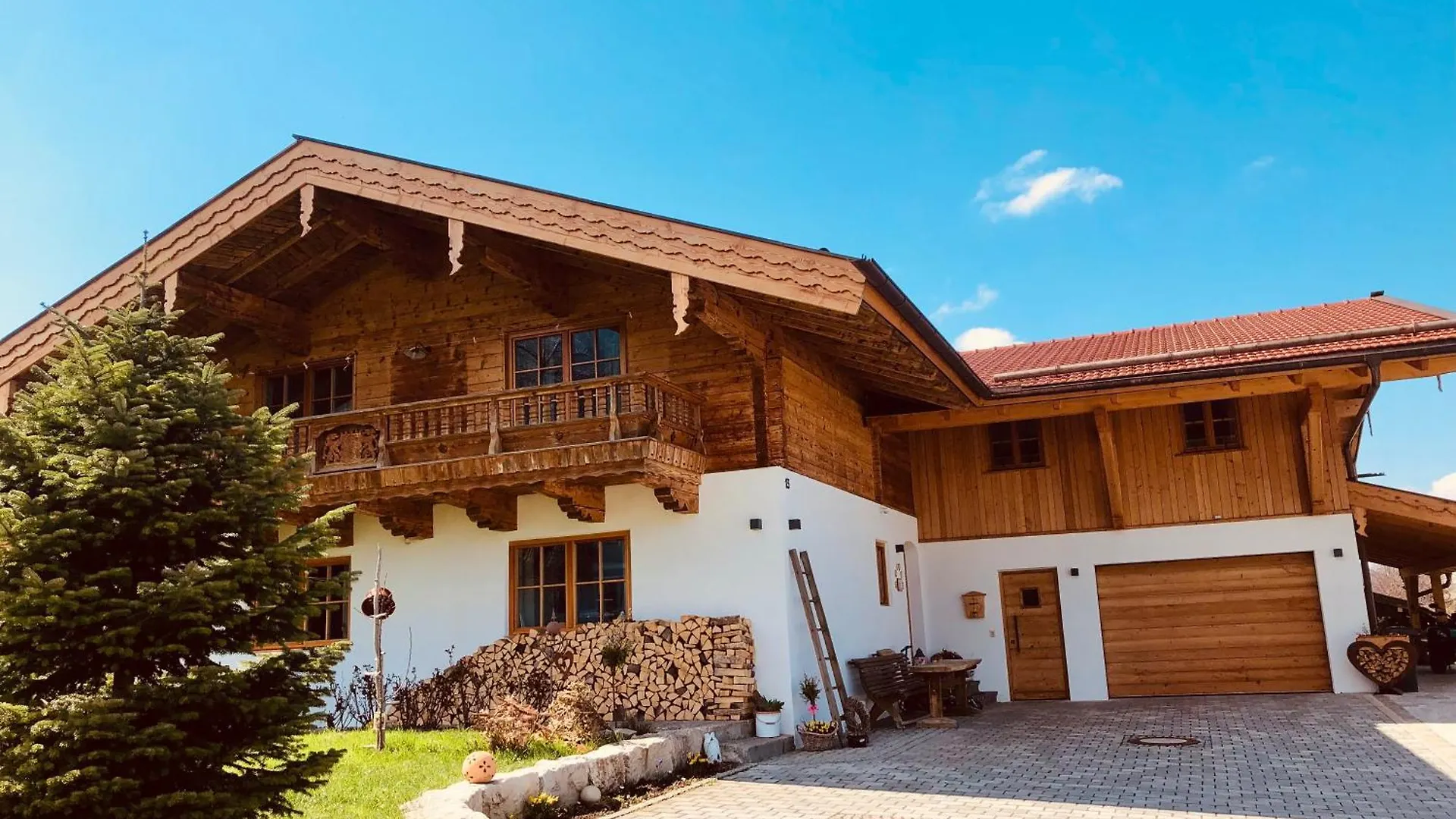 Chalet Hochgern Staudach-Egerndach Apartment